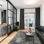 Apartmán Close Varšava
